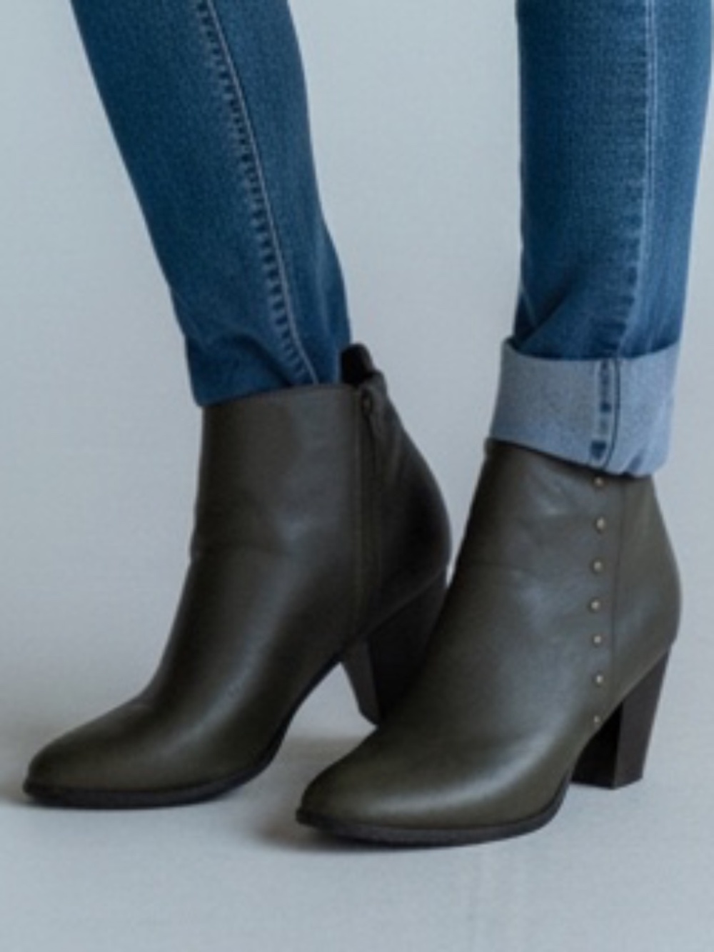 Sociology Dark Green Olive Ankle Booties Block Heel Women's Size 10 Studded
